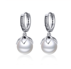 Sparkling Freshwater Pearl Drop Earrings